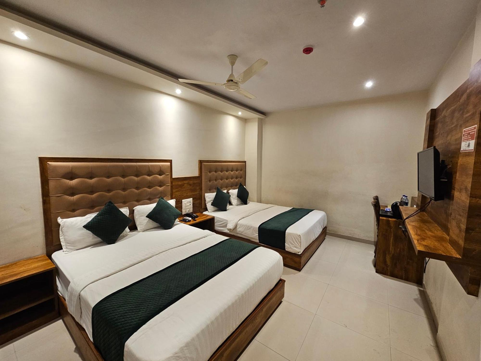 Hotel Bkc Garden - Near Us Embassy Bkc Bombay Exterior foto